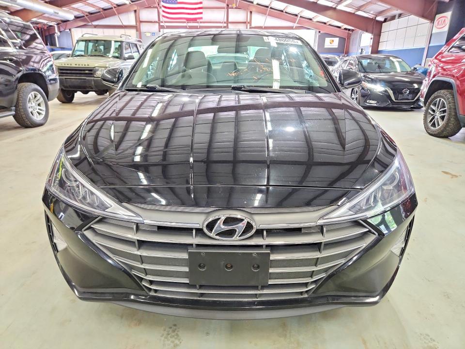 Photo 5 from auction – 2019 HYUNDAI ELANTRA with VIN 5NPD74LF6KH496769