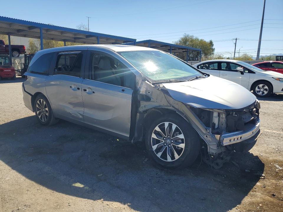 Photo 4 from auction – 2024 HONDA ODYSSEY with VIN 5FNRL6H62RB058667