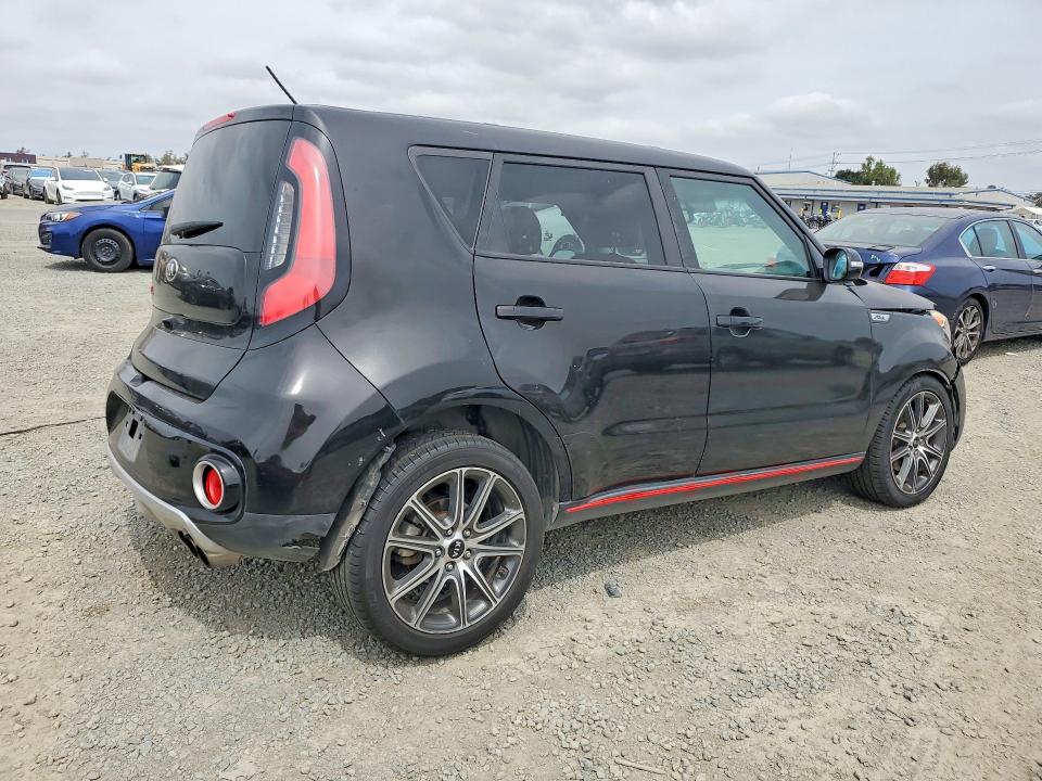 Photo 3 from auction – 2018 KIA SOUL with VIN KNDJX3AAXJ7893263