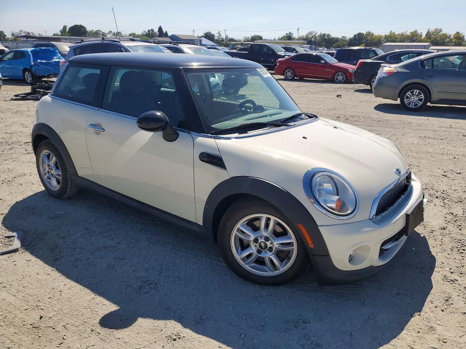 Photo 4 from auction – 2013 MINI COOPER with VIN WMWSU3C53DT691273