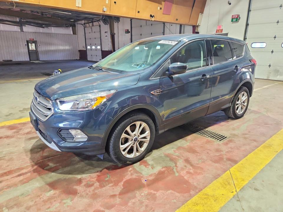 FORD ESCAPE 2019 with VIN 1FMCU0GDXKUB30904 - Photo from auction
