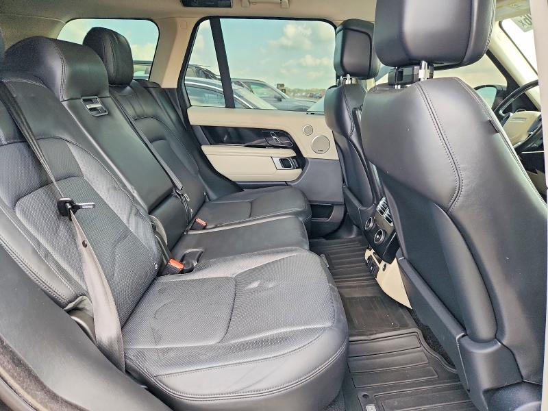 Photo 11 from auction – 2021 LAND ROVER RANGE ROVER with VIN SALGS2SE4MA421807