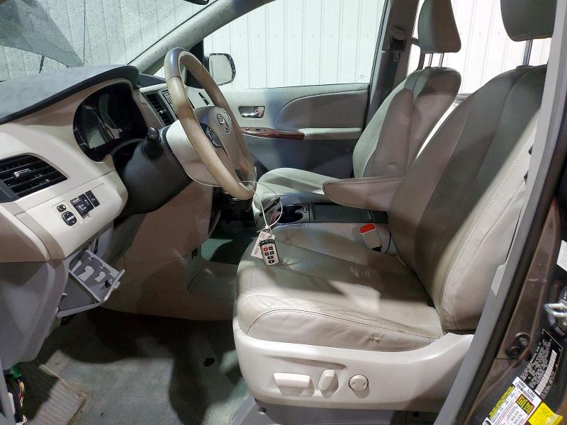 Photo 7 from auction – 2014 TOYOTA SIENNA with VIN 5TDDK3DC5ES081874