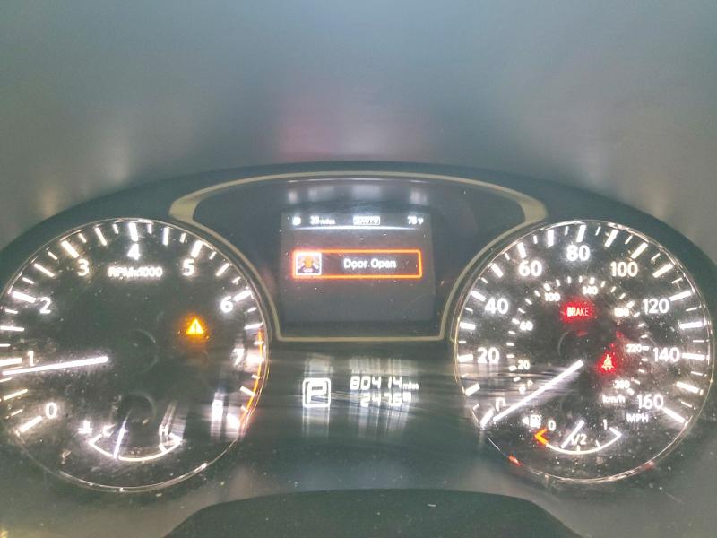 Photo 9 from auction – 2014 NISSAN PATHFINDER with VIN 5N1AR2MM1EC674534