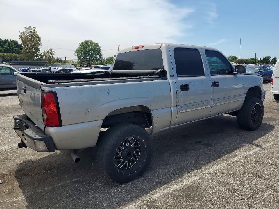 Photo 3 from auction – 2006 CHEVROLET SILVERADO with VIN 2GCEC13T461173476