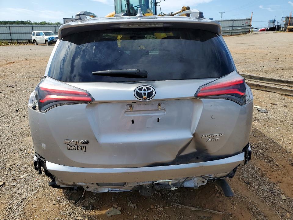 Photo 6 from auction – 2017 TOYOTA RAV4 with VIN 2T3DFREV3HW569098