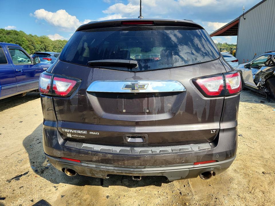 Photo 6 from auction – 2017 CHEVROLET TRAVERSE with VIN 1GNKVHKD1HJ332213