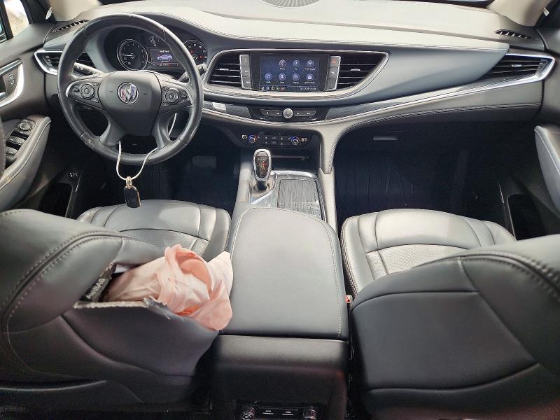 Photo 8 from auction – 2020 BUICK ENCLAVE with VIN 5GAEVAKW7LJ259051