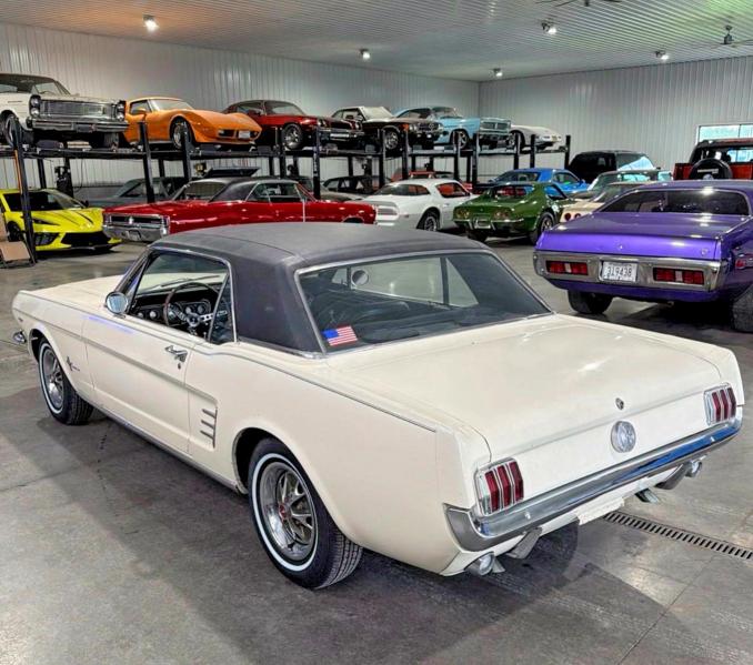 Photo 3 from auction – 1966 FORD MUSTANG with VIN 0000006T07C211909