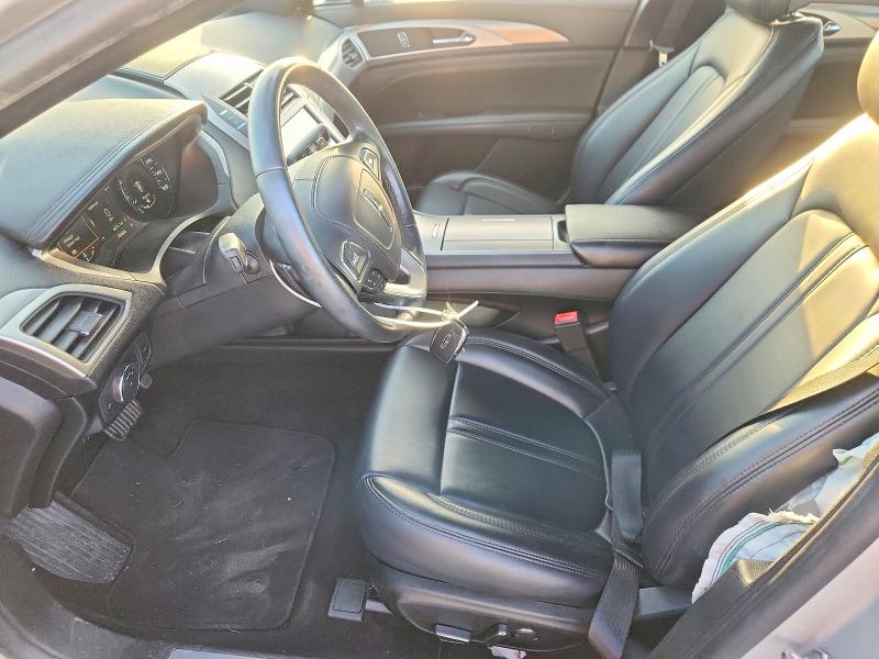 Photo 7 from auction – 2019 LINCOLN MKZ with VIN 3LN6L5A92KR614199