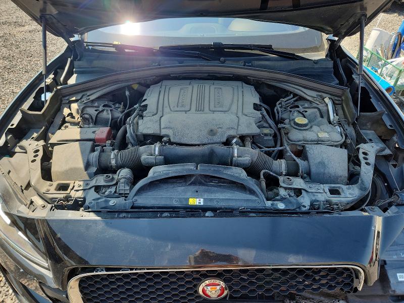 Photo 12 from auction – 2017 JAGUAR F-PACE with VIN SADCJ2BV9HA893469