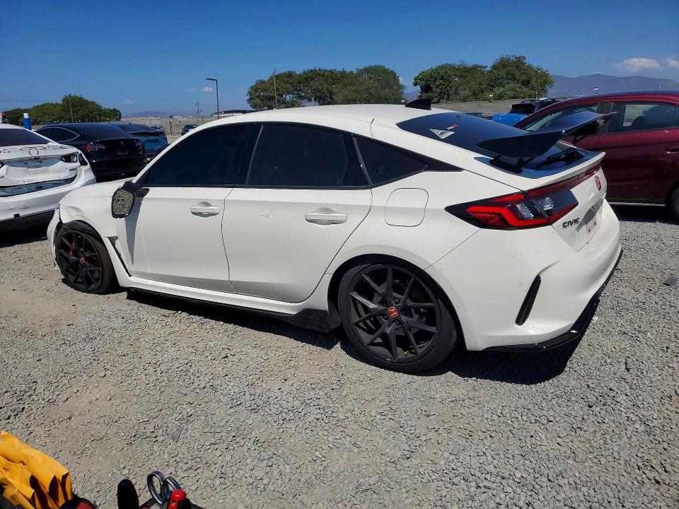 Photo 2 from auction – 2024 HONDA CIVIC with VIN JHMFL5G47RX003181