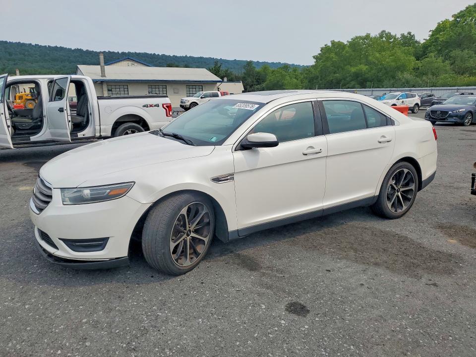 2014 FORD TAURUS - Търг №65209576