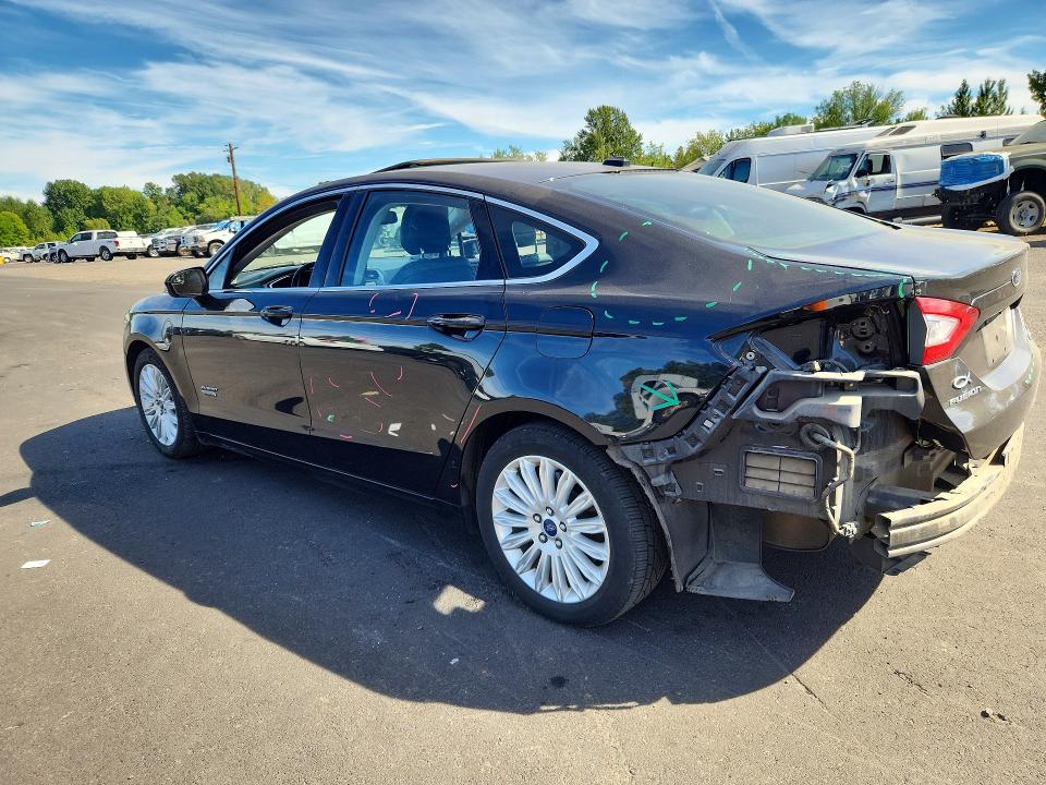Photo 2 from auction – 2013 FORD FUSION with VIN 3FA6P0PU7DR386801