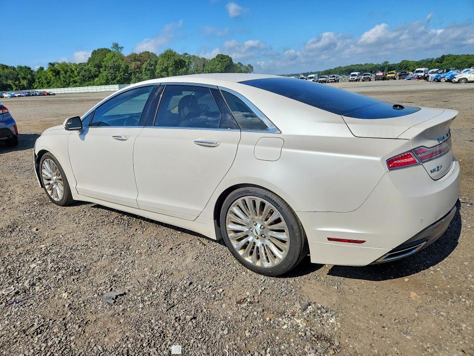 Photo 2 from auction – 2013 LINCOLN MKZ with VIN 3LN6L2GK2DR800871