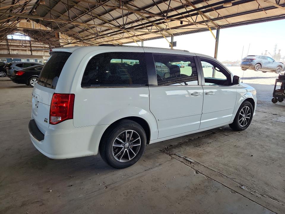 Photo 3 from auction – 2017 DODGE GRAND CARAVAN with VIN 2C4RDGCG7HR735816