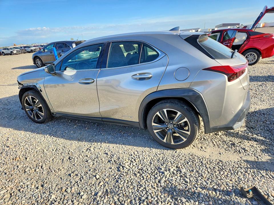 Zdjęcie 2 z aukcji – 2021 LEXUS UX z VIN JTHP9JBH8M2044933