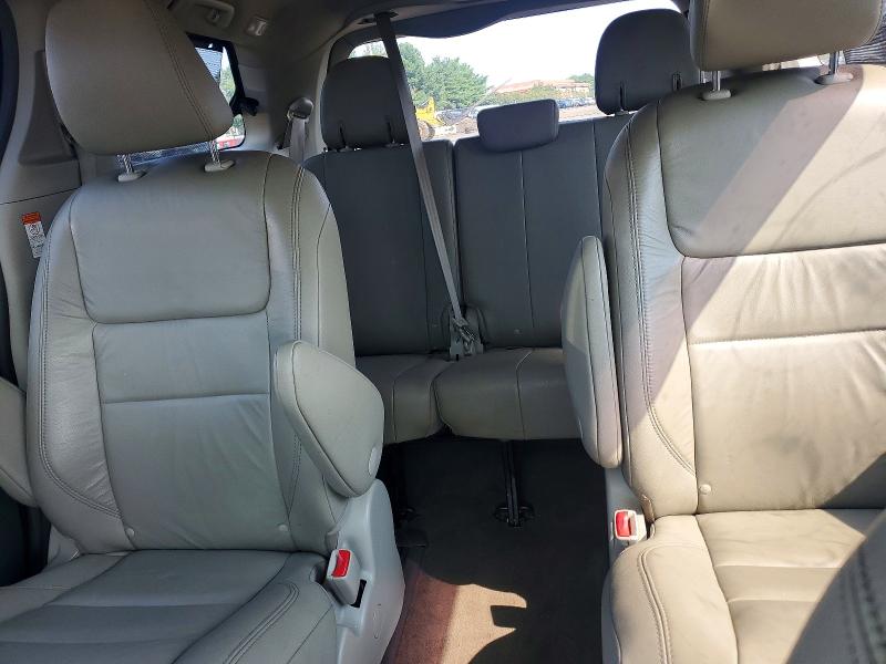 Photo 10 from auction – 2018 TOYOTA SIENNA with VIN 5TDDZ3DC2JS197779