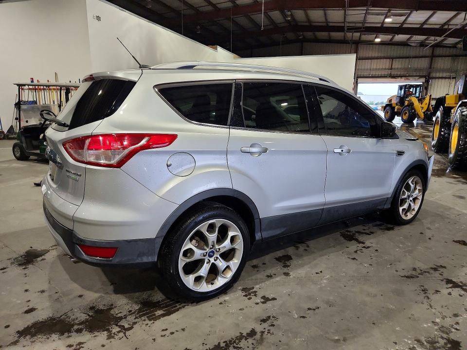 صورة رقم 3 من المزاد - 2016 FORD ESCAPE مع VIN 1FMCU0J94GUA74325
