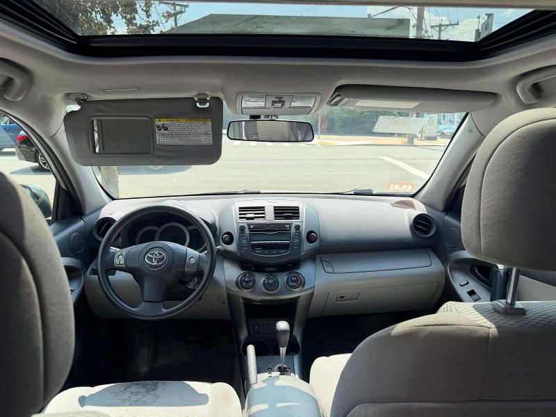 Photo 9 from auction – 2011 TOYOTA RAV4 BASE with VIN 2T3BK4DV8BW039854