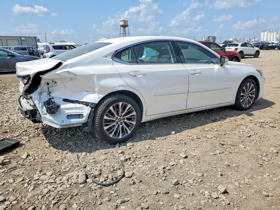 Photo 3 from auction – 2020 LEXUS ES with VIN 58ADZ1B13LU064330