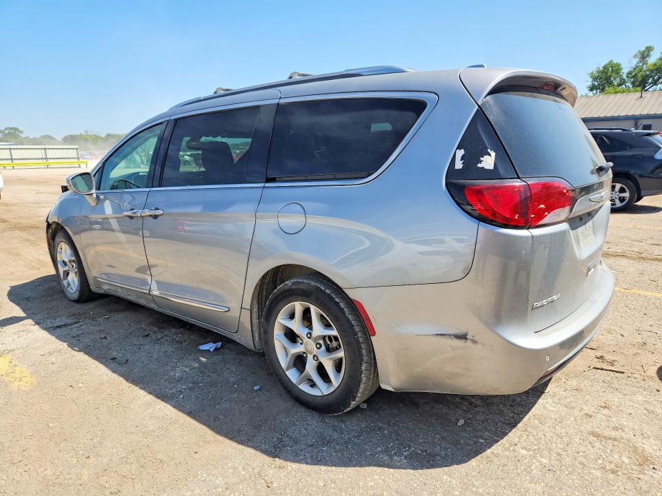 Снимка 2 от търг – 2020 CHRYSLER PACIFICA с VIN 2C4RC1GG6LR272070