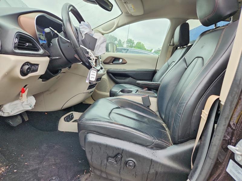 Photo 7 from auction – 2017 CHRYSLER PACIFICA with VIN 2C4RC1EG4HR729145