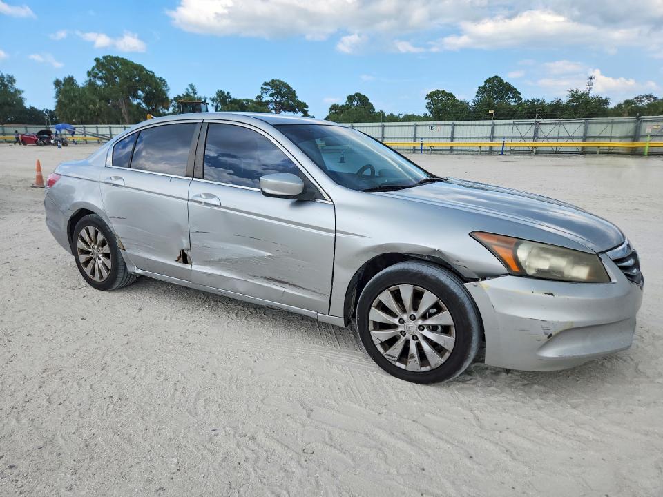 Photo 4 from auction – 2012 HONDA ACCORD with VIN 1HGCP2F33CA215426