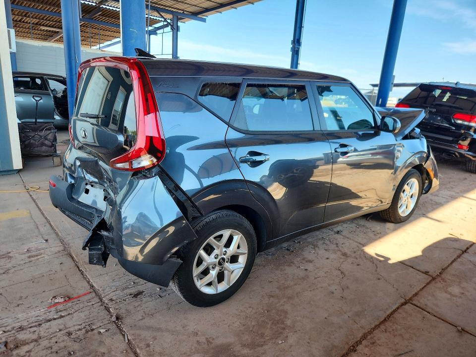 Photo 3 from auction – 2020 KIA SOUL with VIN KNDJ23AU3L7734211