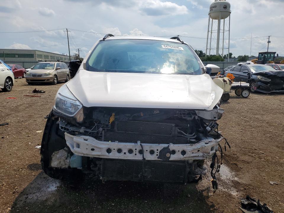 Photo 5 from auction – 2018 FORD ESCAPE with VIN 1FMCU0GD1JUD02901