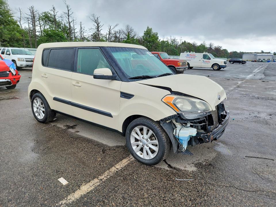 Photo 4 from auction – 2013 KIA SOUL with VIN KNDJT2A68D7546732
