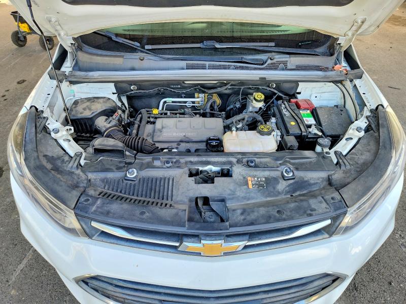 Photo 12 from auction – 2017 CHEVROLET TRAX with VIN KL7CJNSB1HB185887