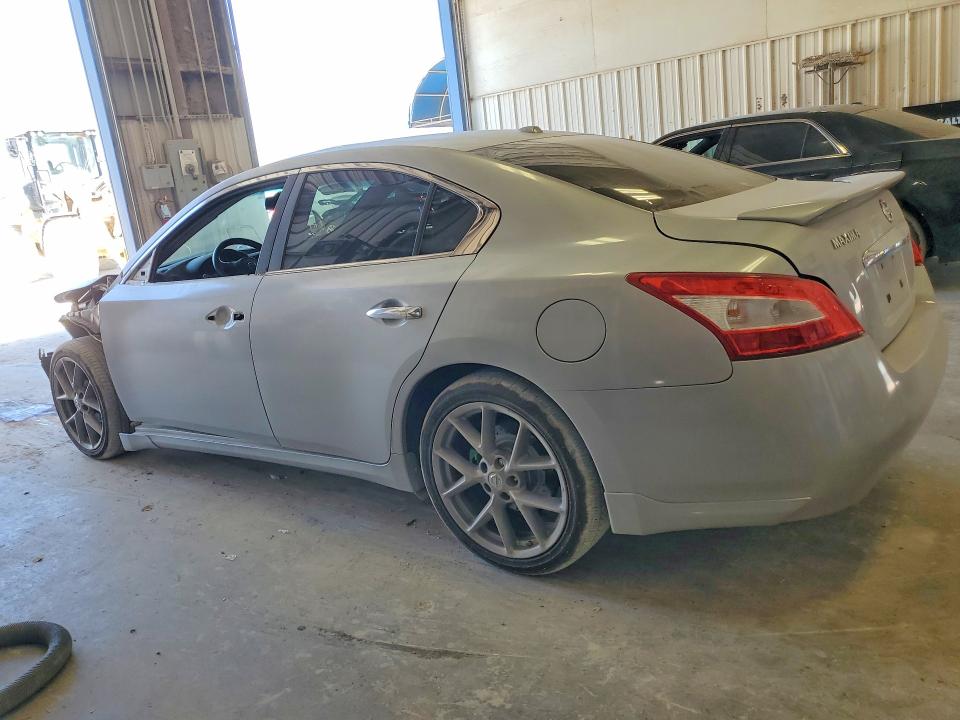 Photo 2 from auction – 2011 NISSAN MAXIMA with VIN 1N4AA5AP6BC843895