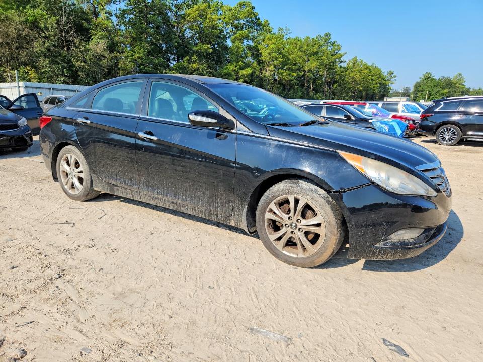Photo 4 from auction – 2013 HYUNDAI SONATA with VIN 5NPEC4AC6DH655074