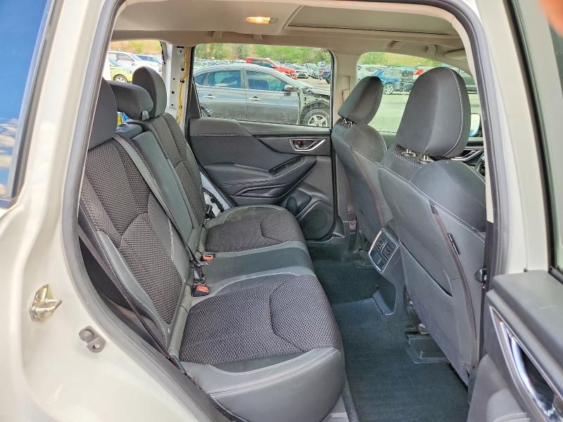 Photo 11 from auction – 2019 SUBARU FORESTER with VIN JF2SKAEC0KH409150