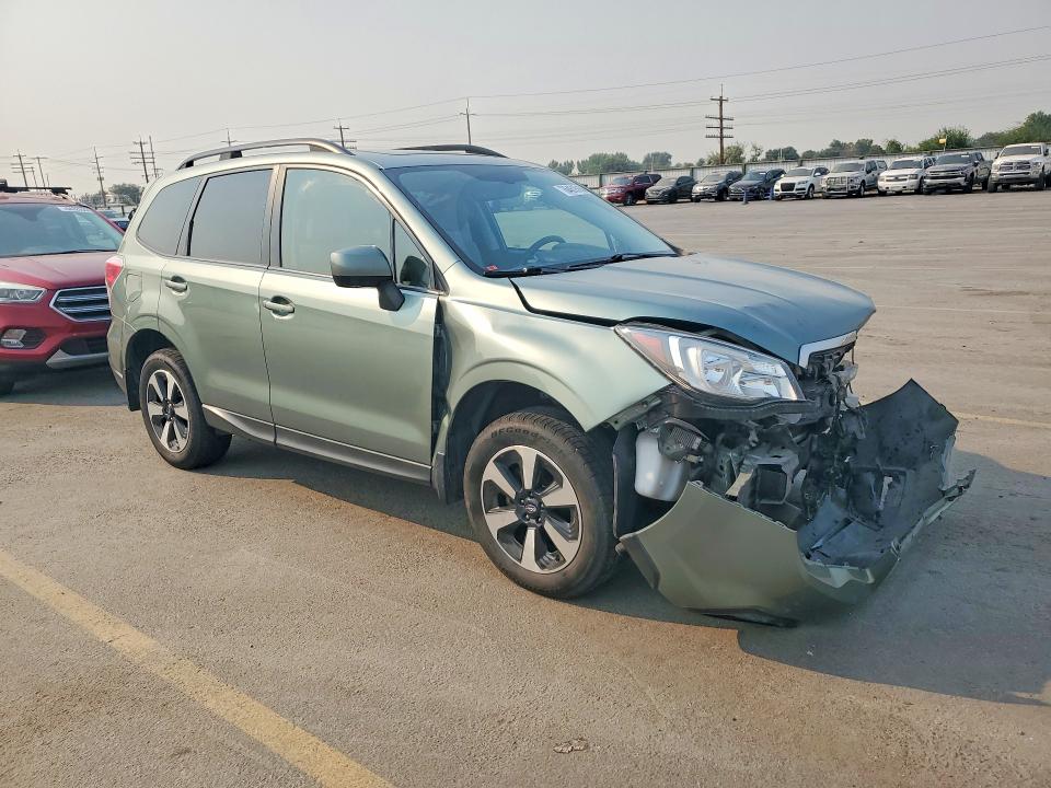 Photo 4 from auction – 2017 SUBARU FORESTER with VIN JF2SJAEC3HH526538