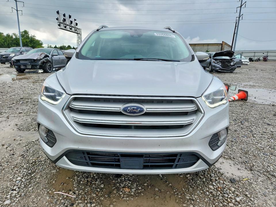 Photo 5 from auction – 2018 FORD ESCAPE with VIN 1FMCU0J99JUC03442