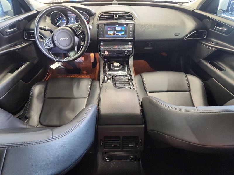 Photo 8 from auction – 2018 JAGUAR XE with VIN SAJAR4FX1JCP34590