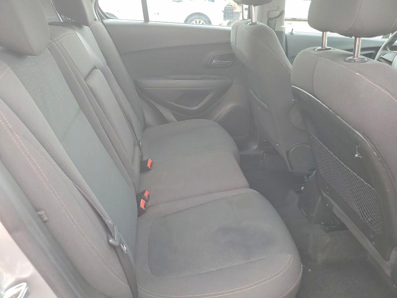 Photo 11 from auction – 2017 CHEVROLET TRAX with VIN KL7CJKSBXHB185174