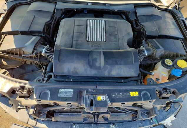 Photo 11 from auction – 2015 LAND ROVER LR4 with VIN SALAK2V63FA763035