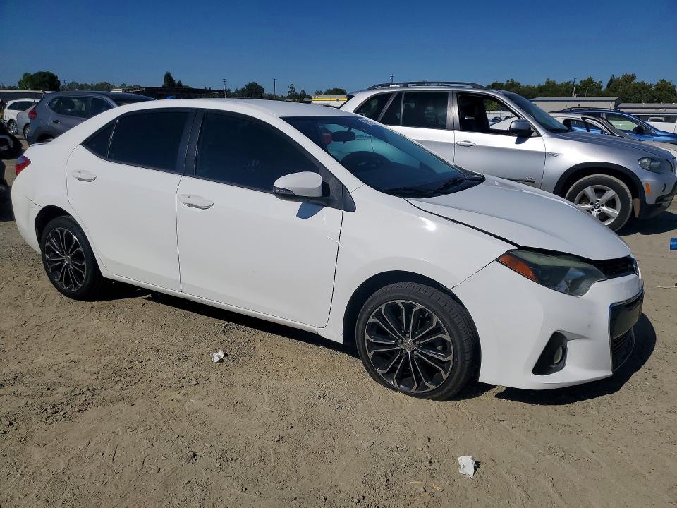 Photo 4 from auction – 2014 TOYOTA COROLLA with VIN 5YFBURHE2EP171217