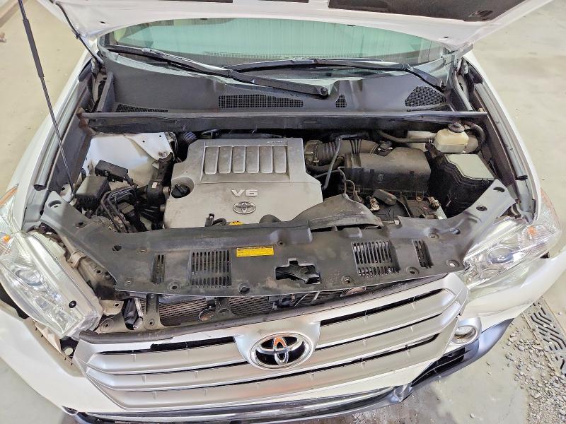Photo 12 from auction – 2012 TOYOTA HIGHLANDER with VIN 5TDDK3EH0CS113685