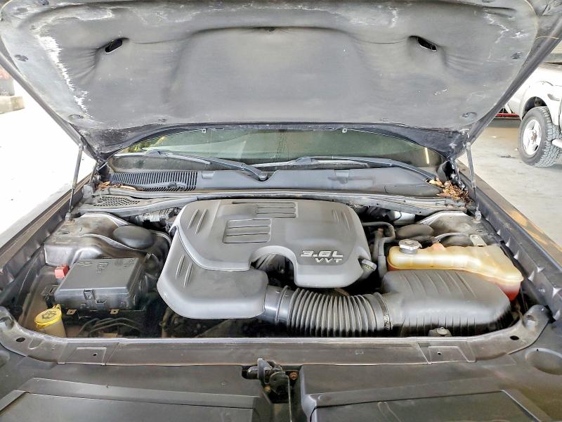 Photo 11 from auction – 2016 DODGE CHALLENGER with VIN 2C3CDZAGXGH210052