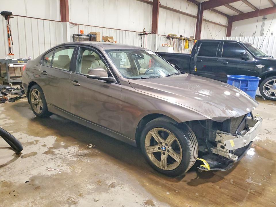 Photo 4 from auction – 2013 BMW 328 with VIN WBA3B3C52DJ810937