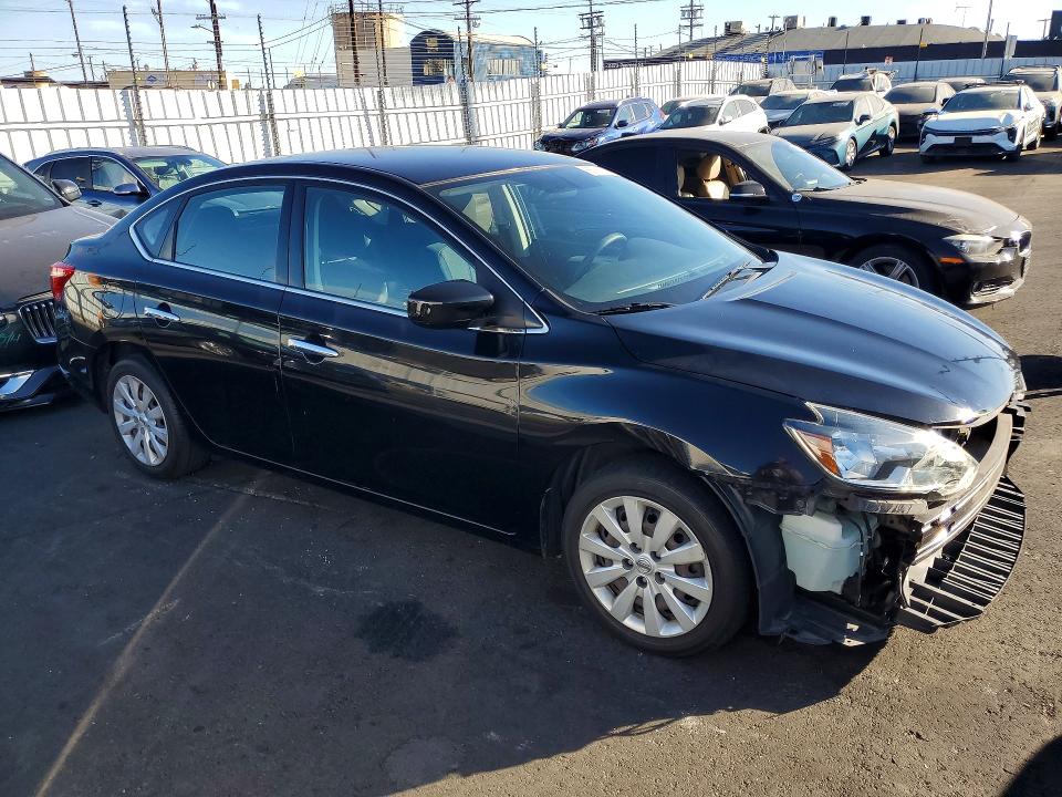 Photo 4 from auction – 2017 NISSAN SENTRA with VIN 3N1AB7AP6HY253184