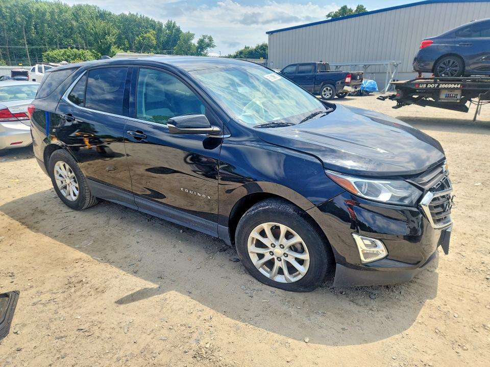 Photo 4 from auction – 2019 CHEVROLET EQUINOX with VIN 2GNAXJEV4K6158210