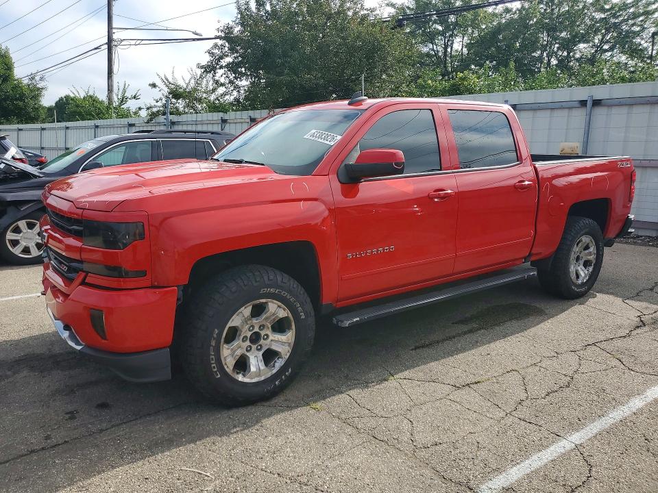 CHEVROLET SILVERADO 2017 with VIN 3GCUKREC8HG329992 - Photo from auction