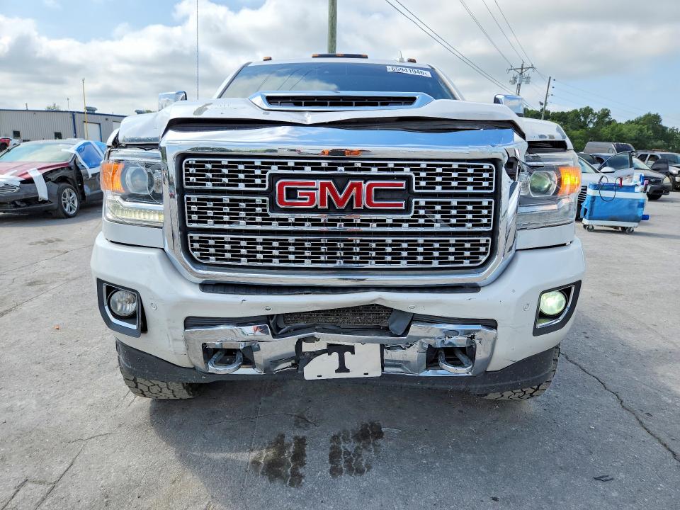 Photo 5 from auction – 2019 GMC SIERRA with VIN 1GT12SEY4KF231752