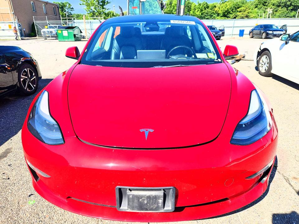 Photo 5 from auction – 2022 TESLA MODEL 3 with VIN 5YJ3E1EA4NF185359