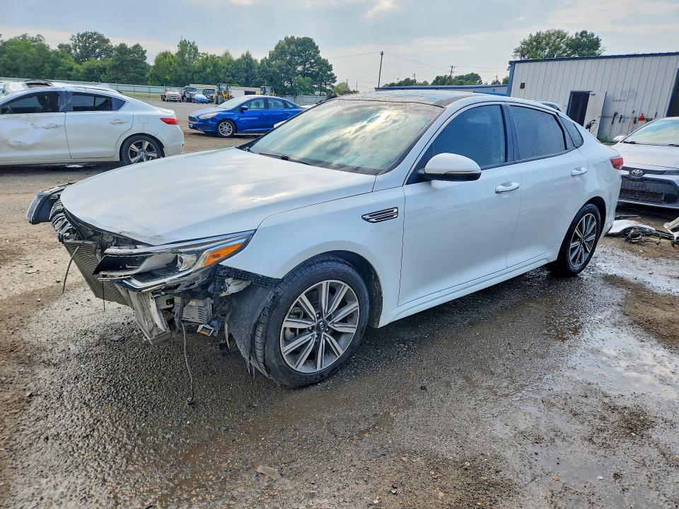KIA OPTIMA 2020 with VIN 5XXGU4L12LG412616 - Photo from auction